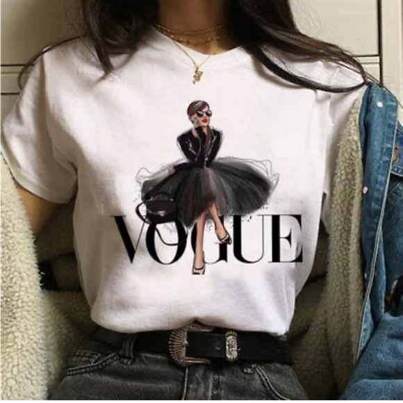 no brand Tops - Vogue Fashion T-shirt Size Large